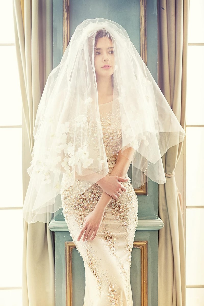 Blusher Veil